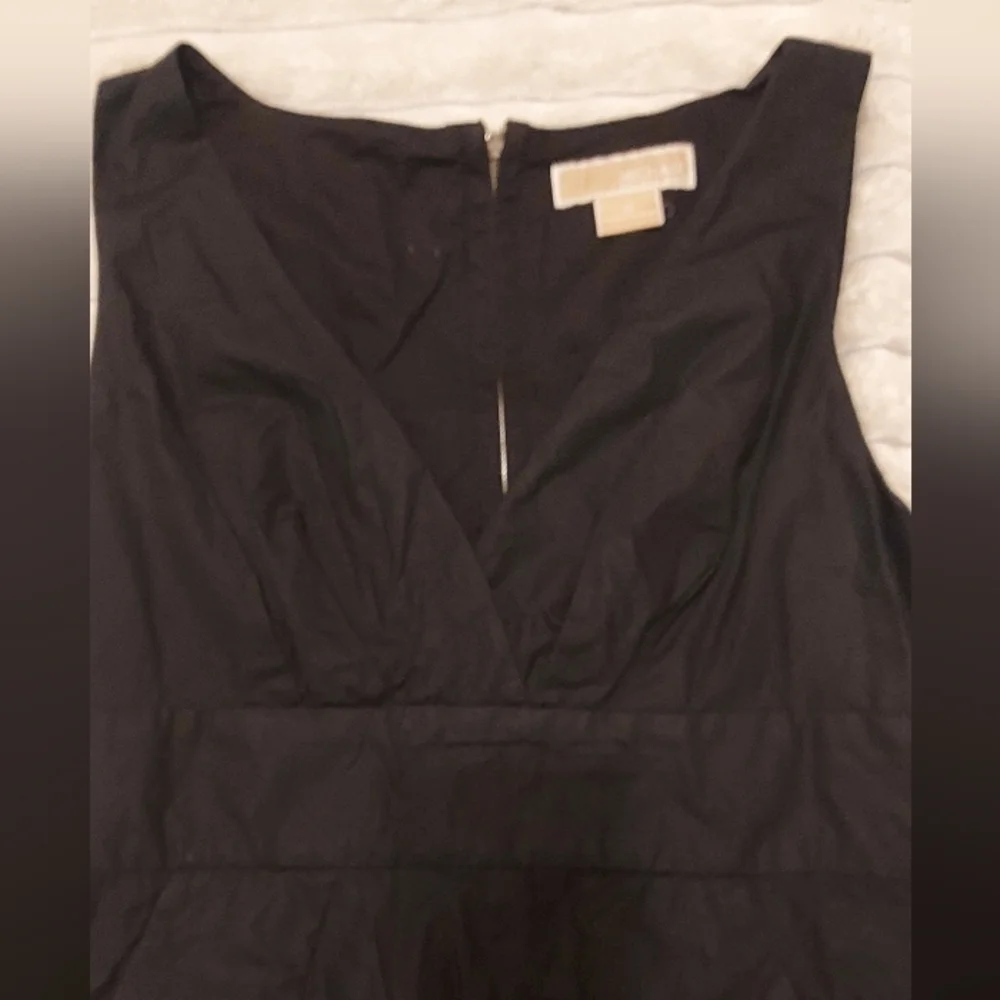 Michael Kors Elegant Black Sleeveless Dress